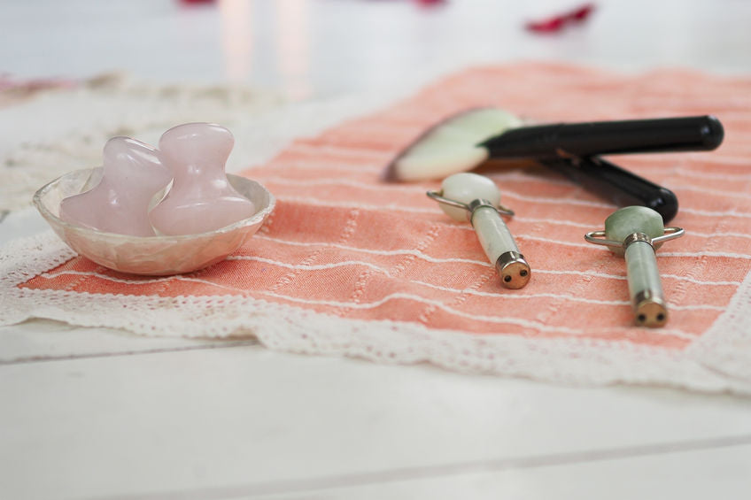 shop gua sha tool for face in canada at lierre.ca