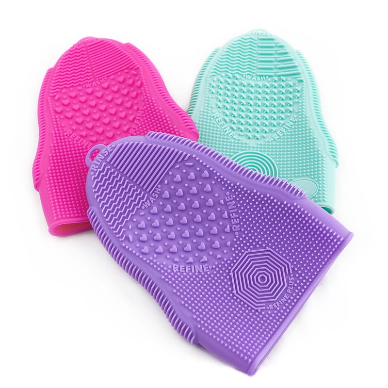 Makeup Brush Cleaner Glove with Handy Hook